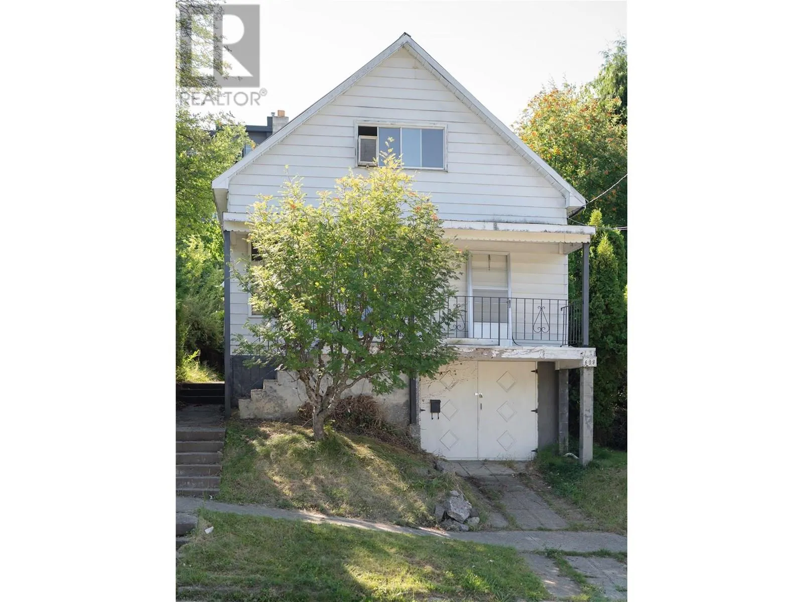 608 Innes Street