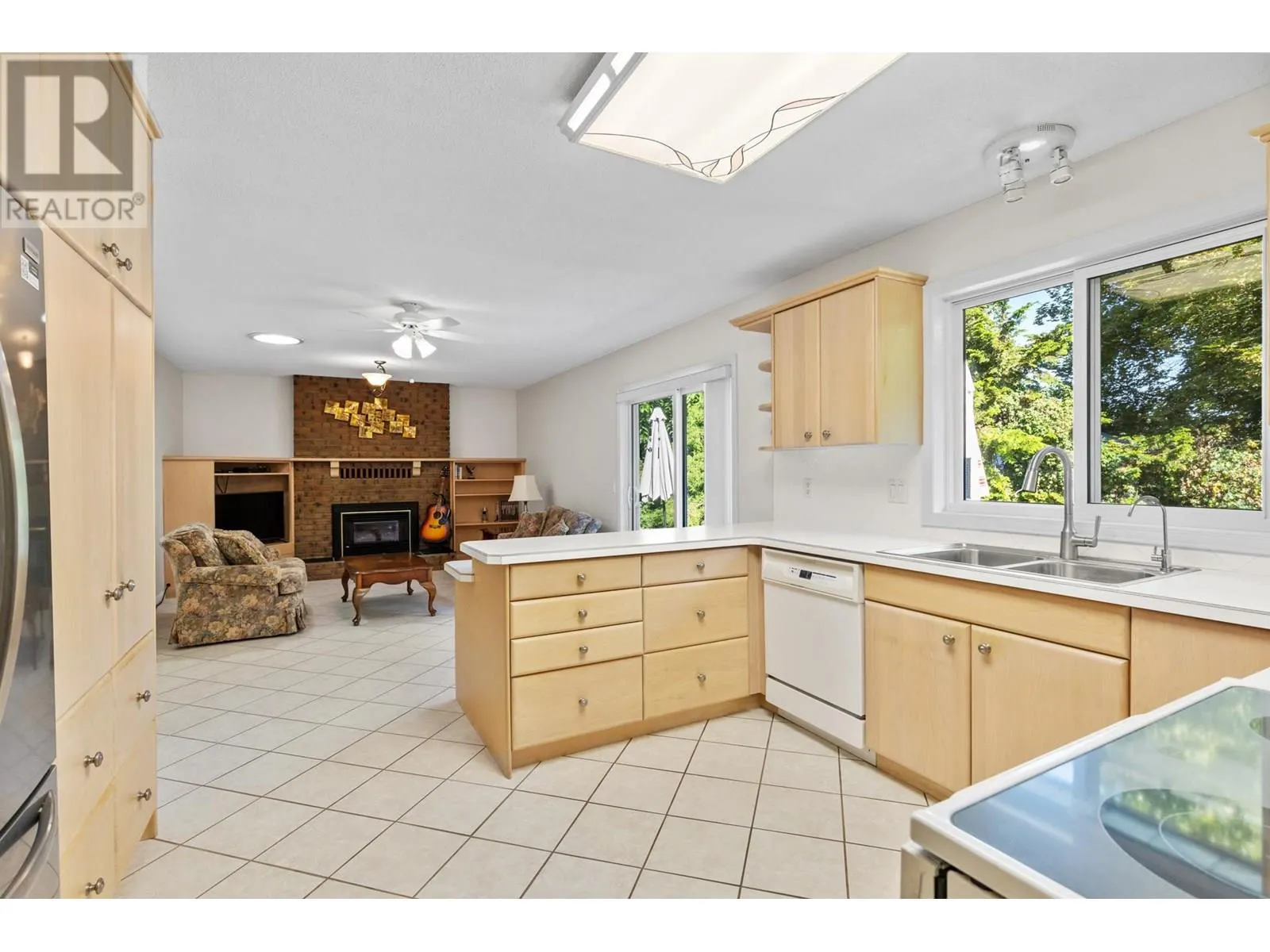 716 Raymer Road