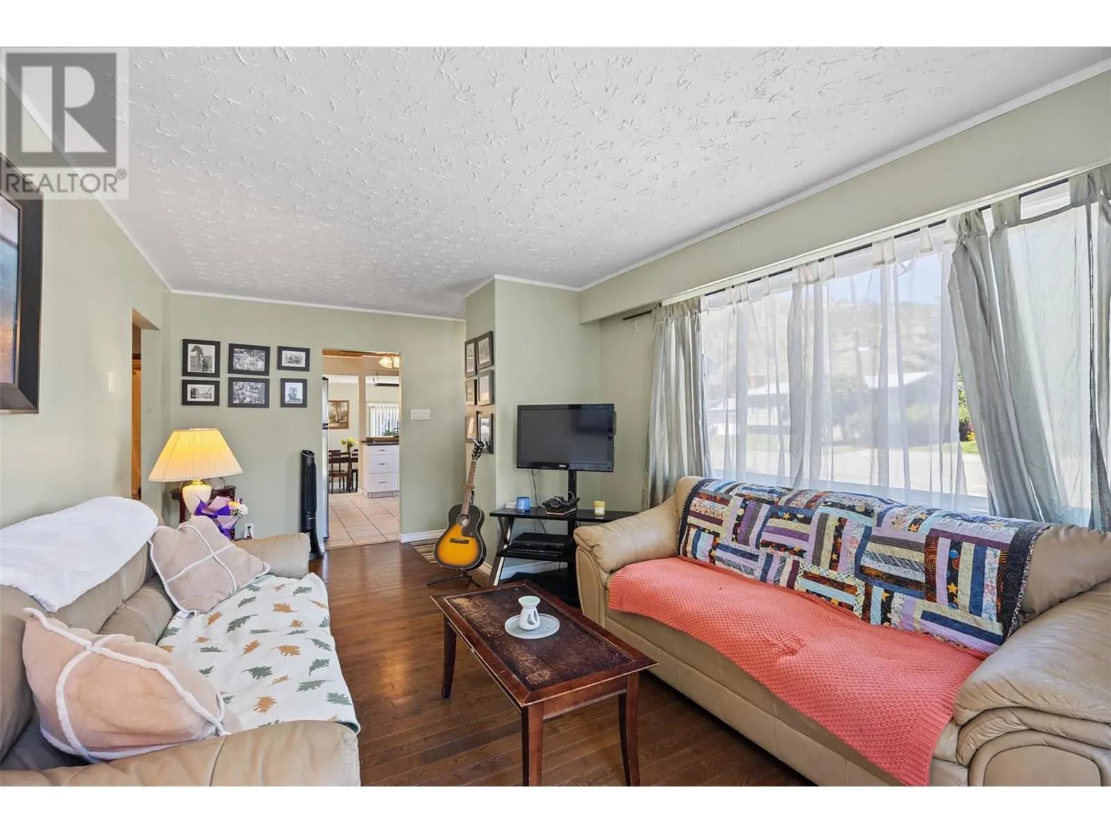 835 Pine Springs Road