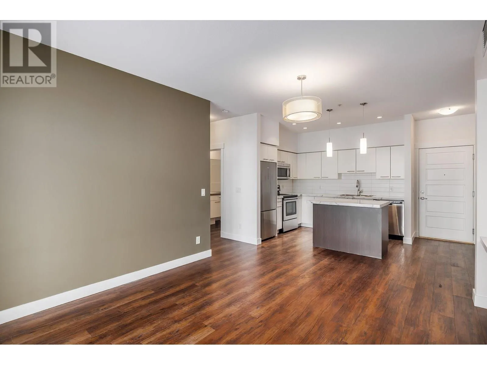 975 Academy Way Unit# 214