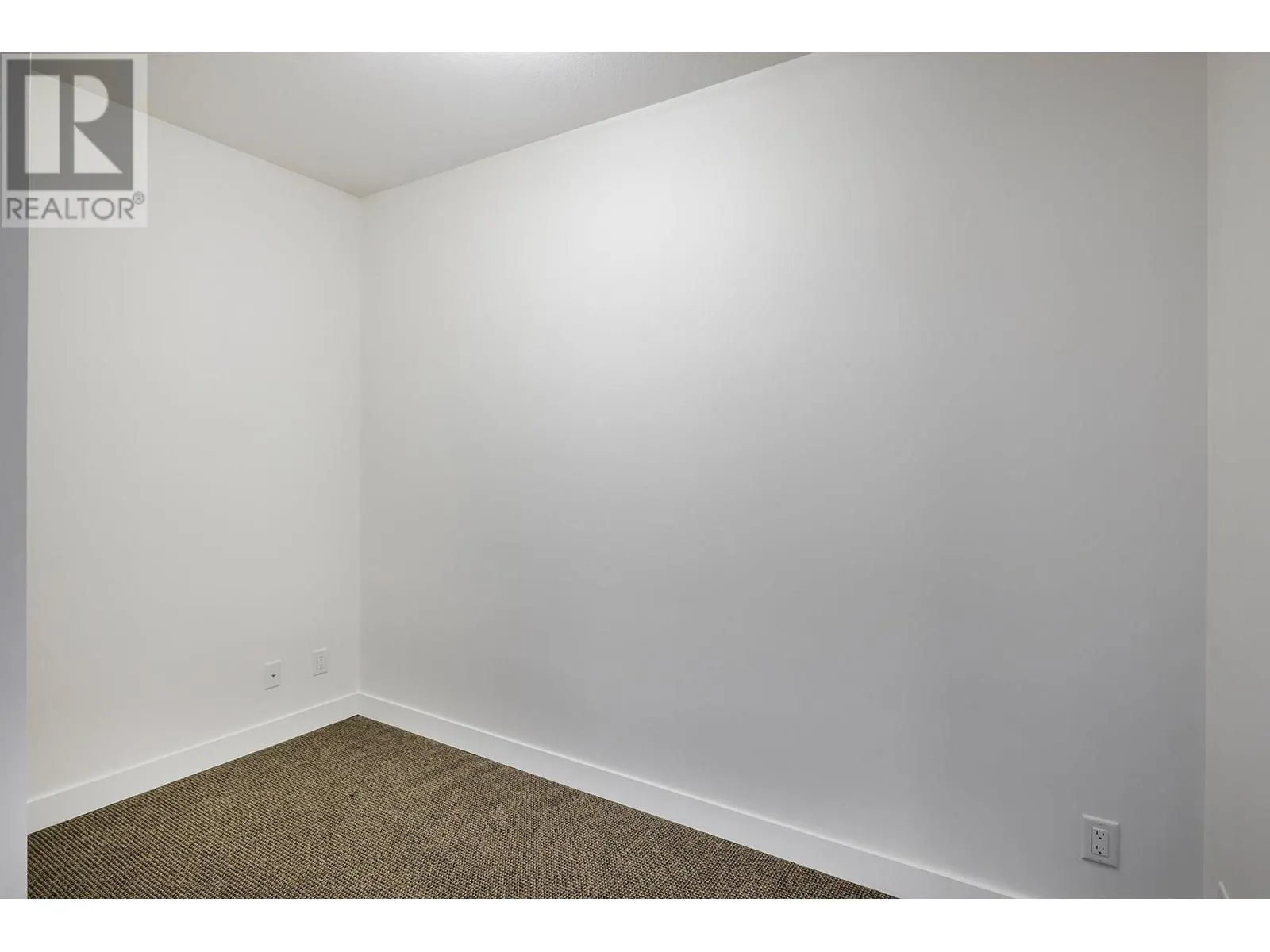 975 Academy Way Unit# 214