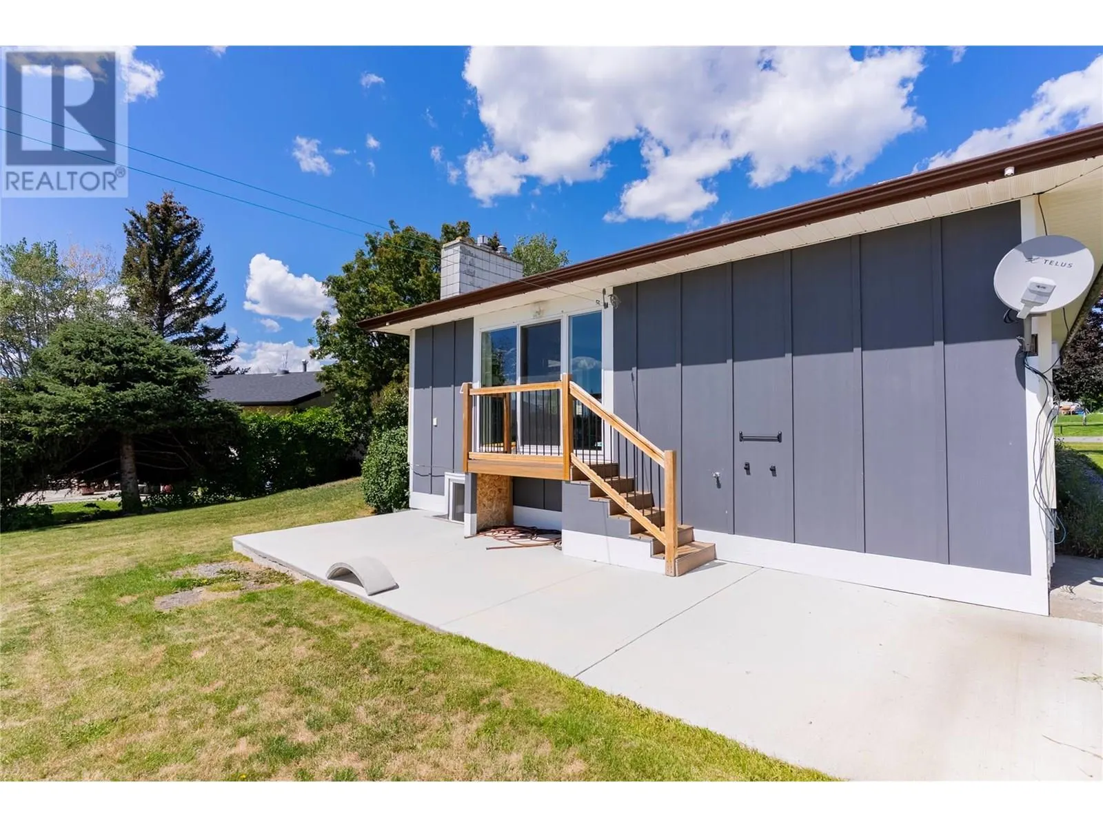 9 Emerald Drive