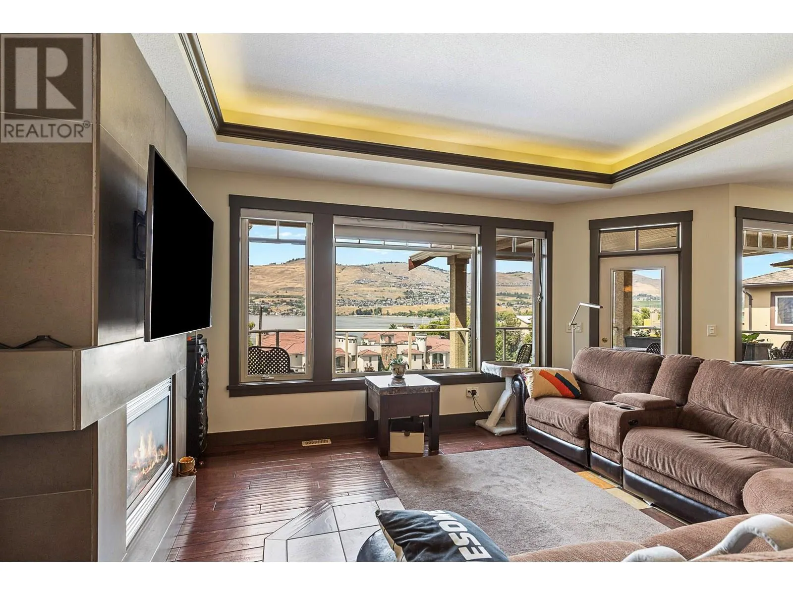 1033 Longacre Place