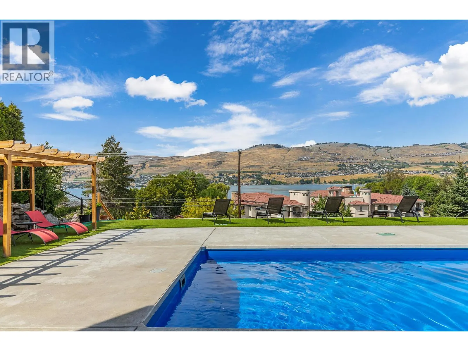 1033 Longacre Place