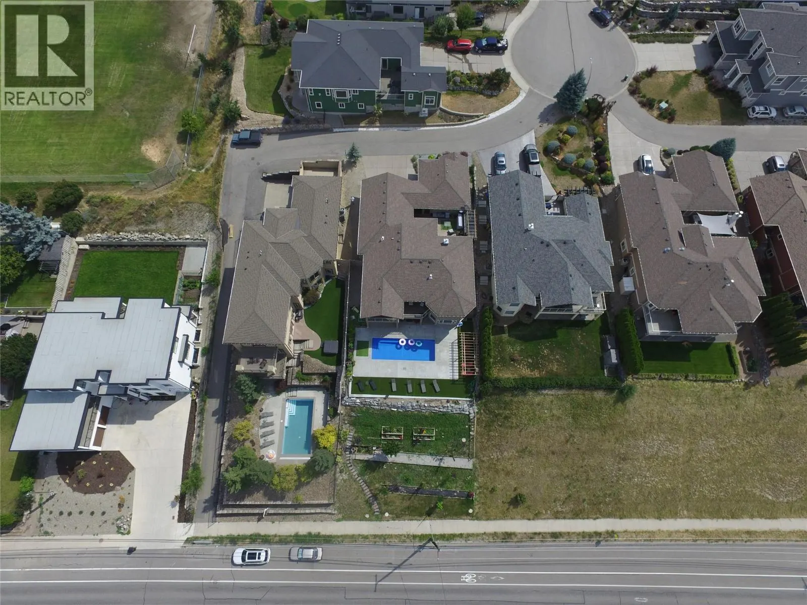 1033 Longacre Place
