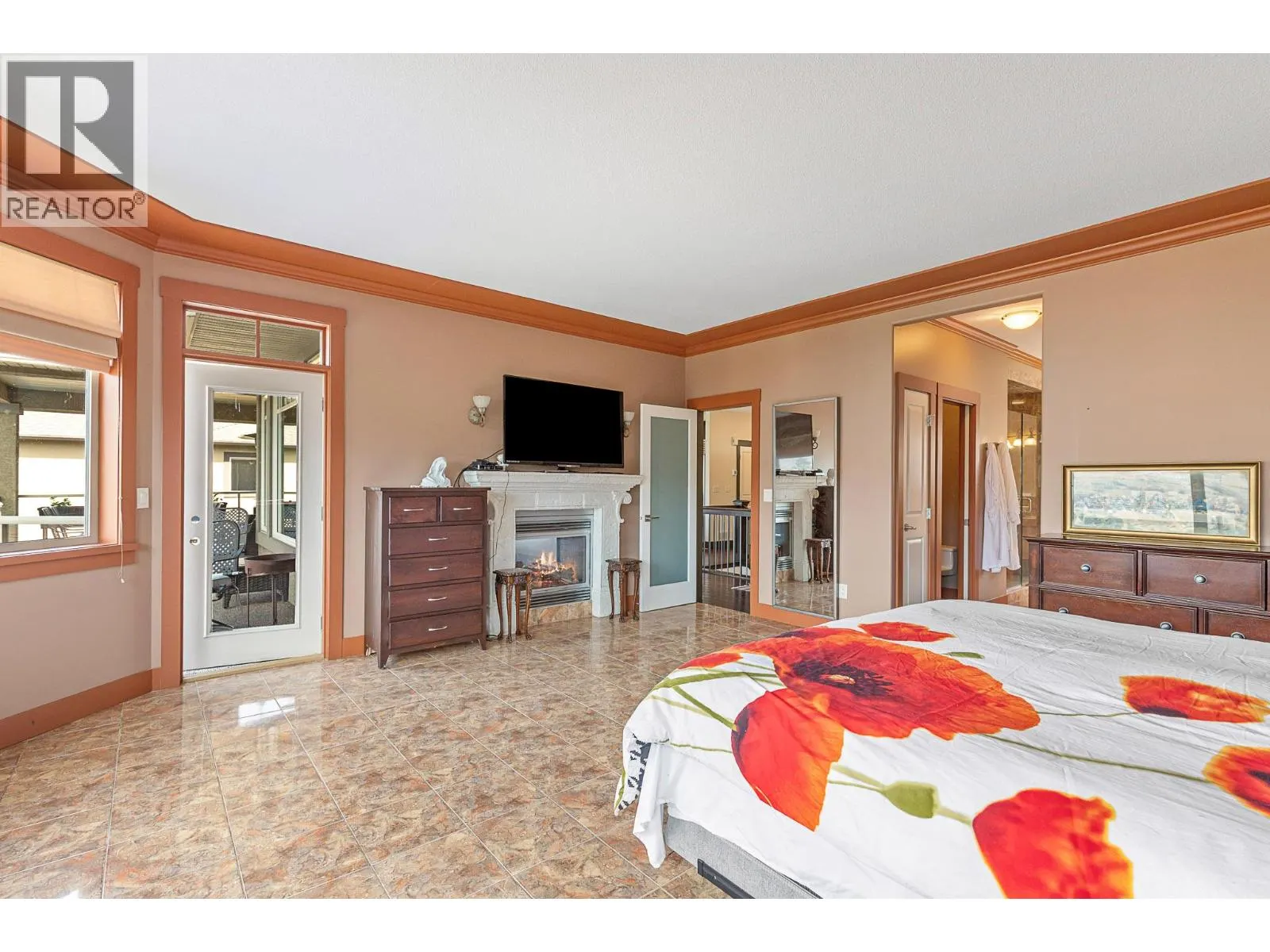 1033 Longacre Place