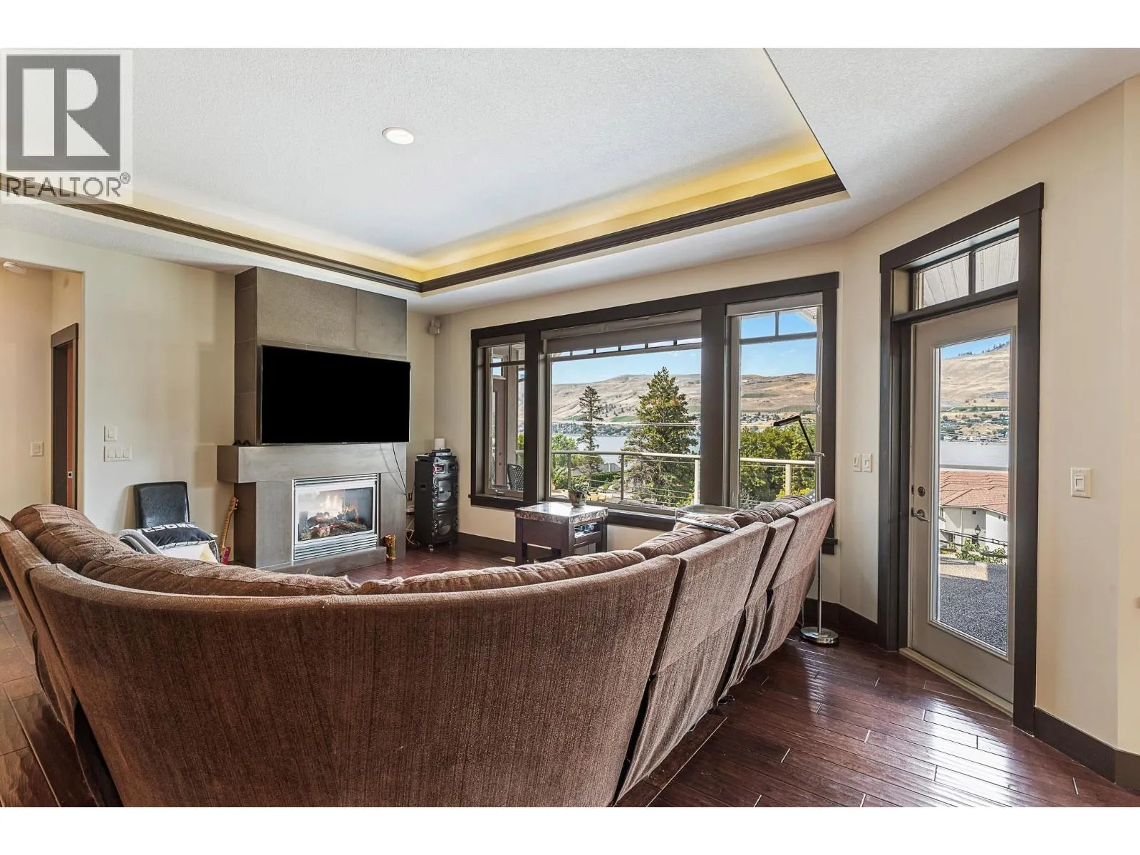 1033 Longacre Place