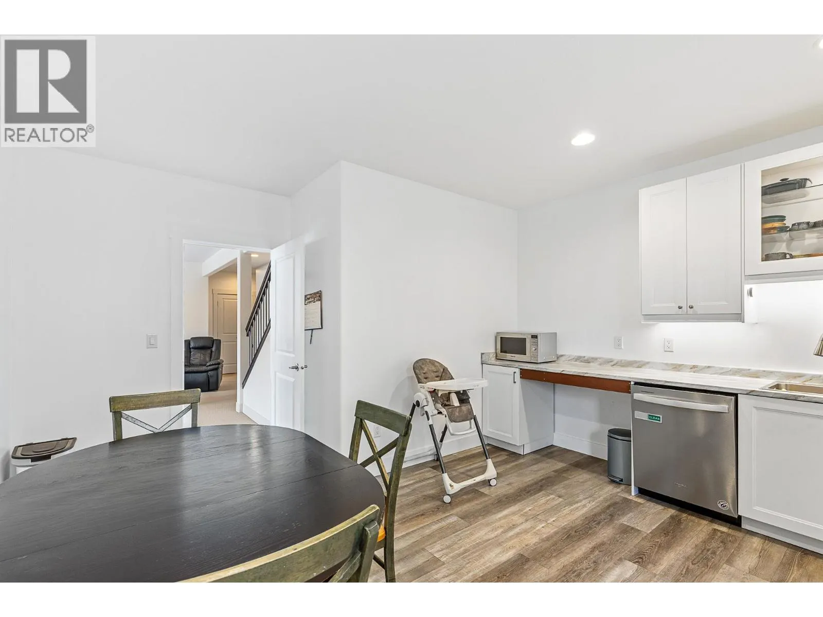 1033 Longacre Place
