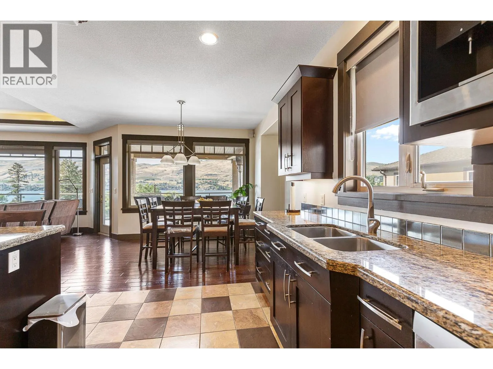 1033 Longacre Place