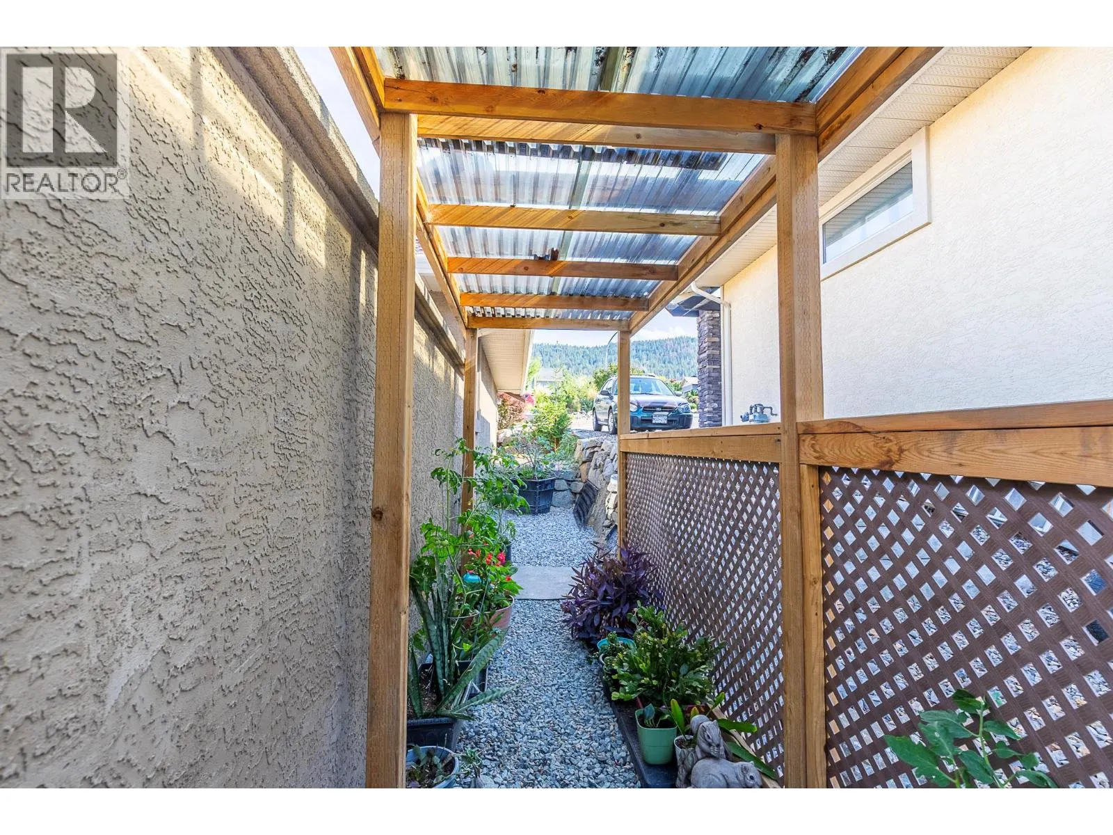 1033 Longacre Place