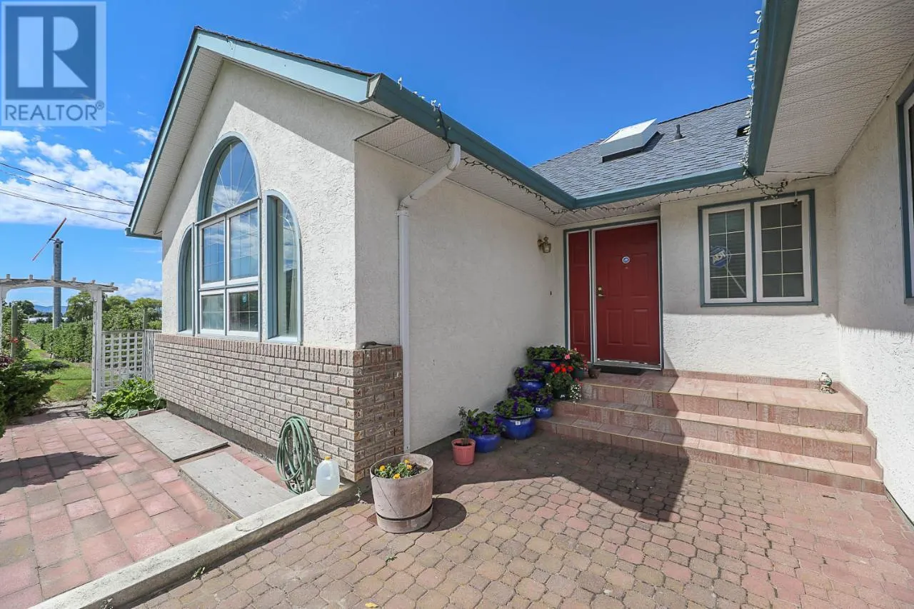 1260 BROUGHTON Avenue