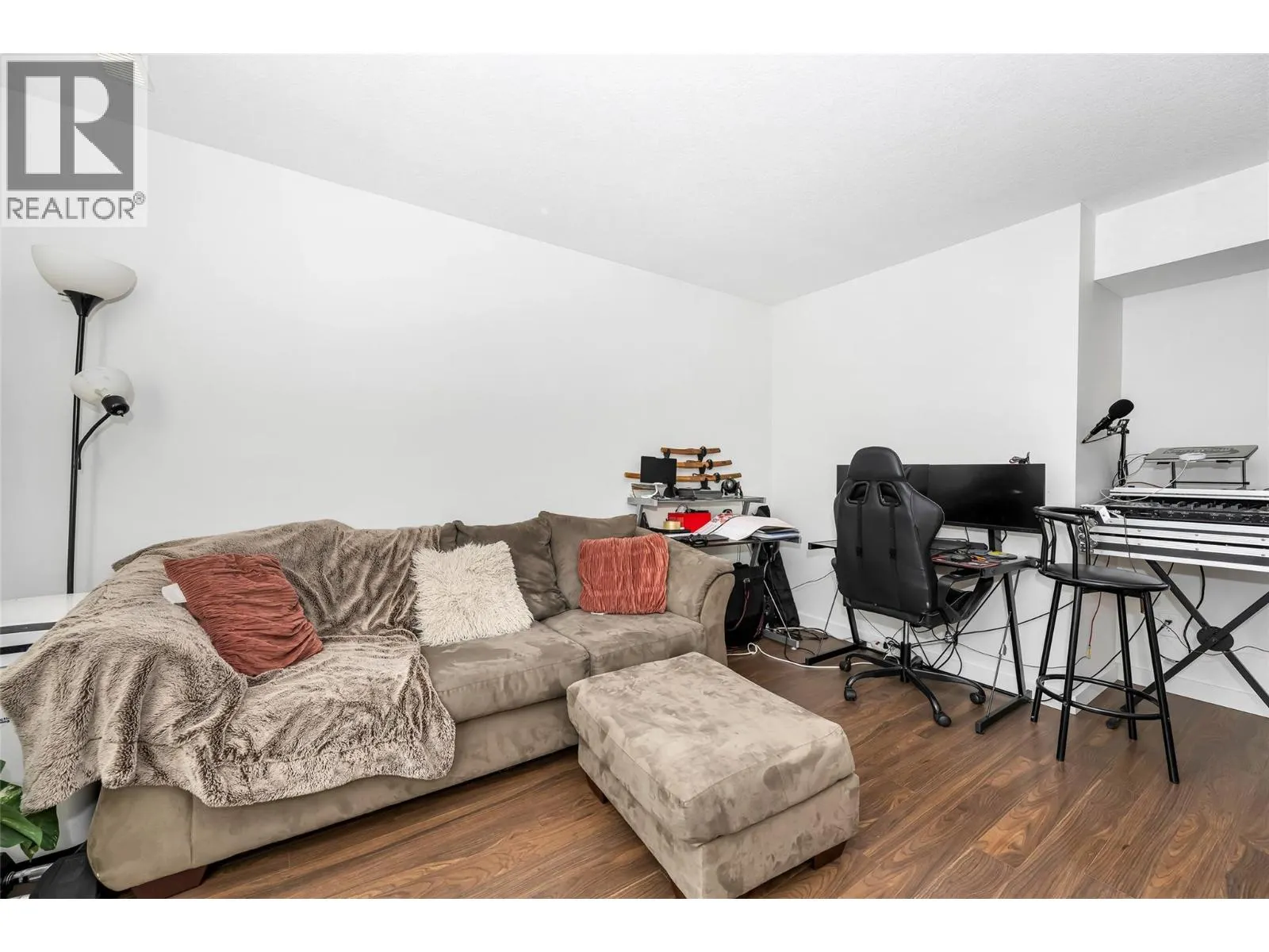 4406A 25th Street