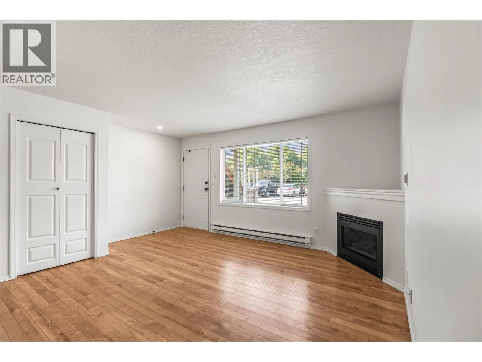 3802 25 Avenue Unit# 101