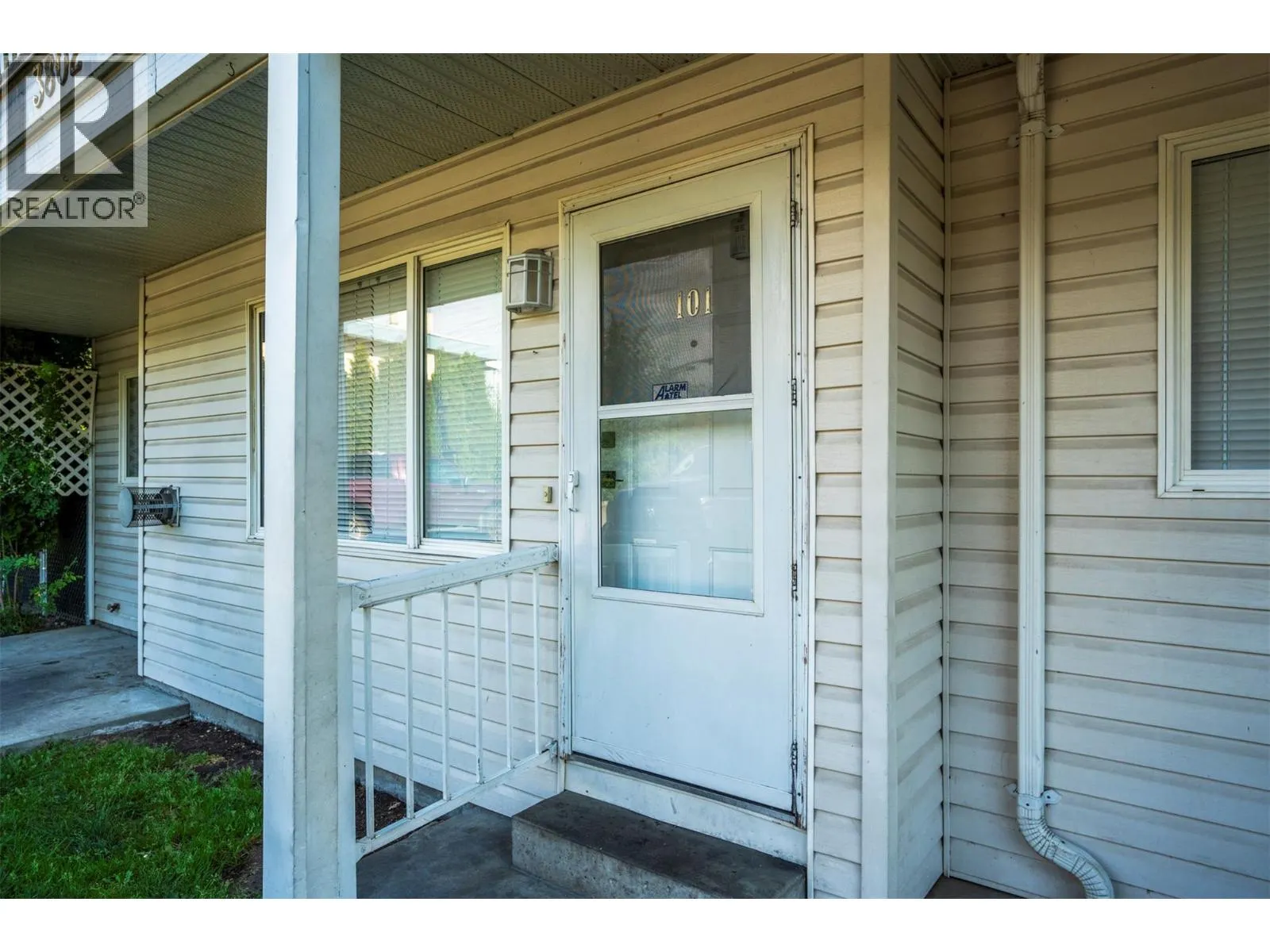 3802 25 Avenue Unit# 101