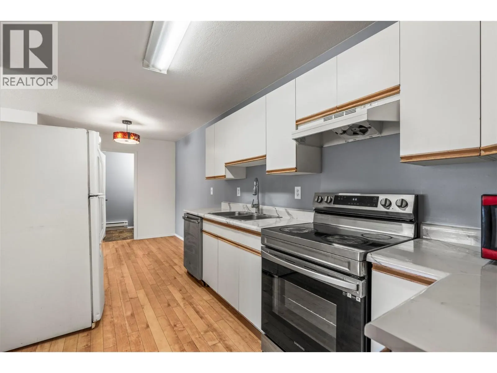 3802 25 Avenue Unit# 101