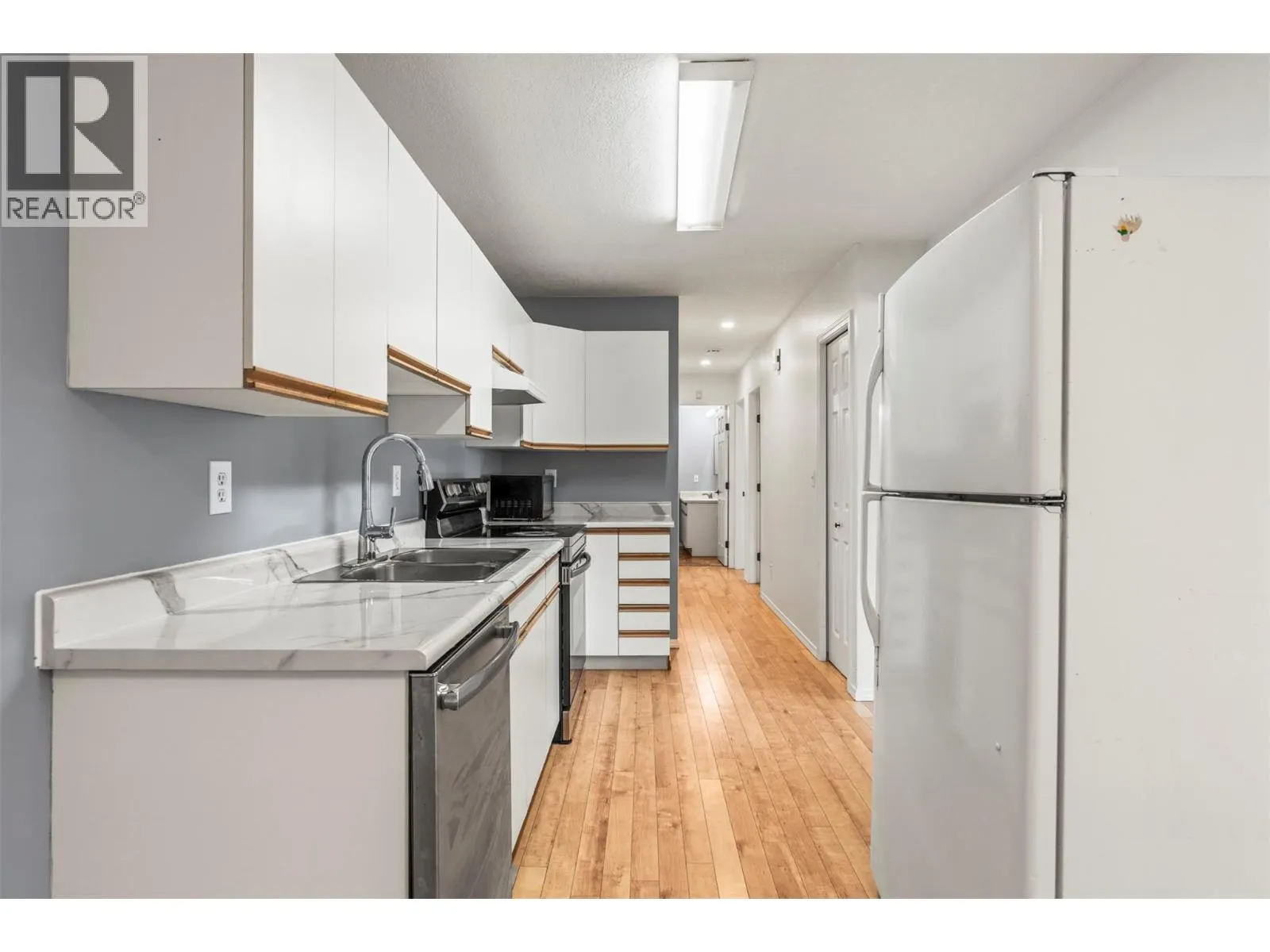 3802 25 Avenue Unit# 101