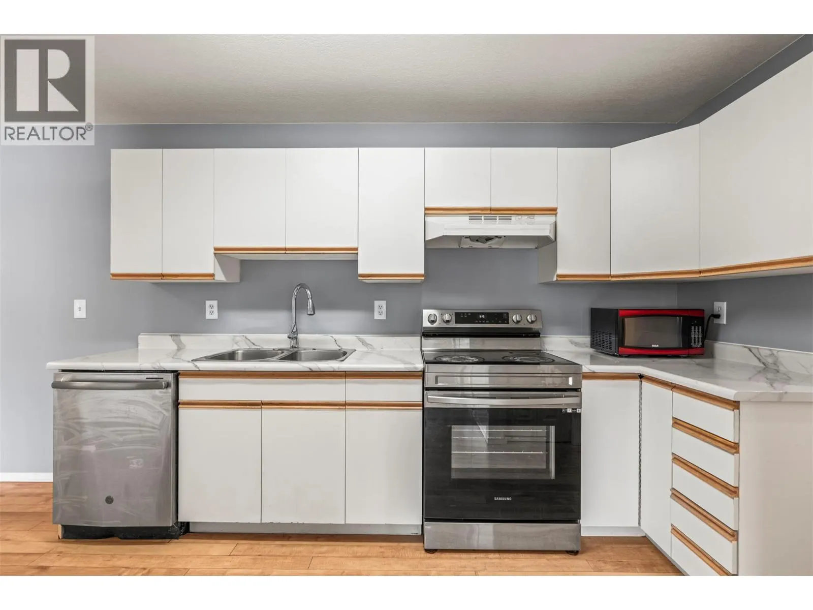 3802 25 Avenue Unit# 101