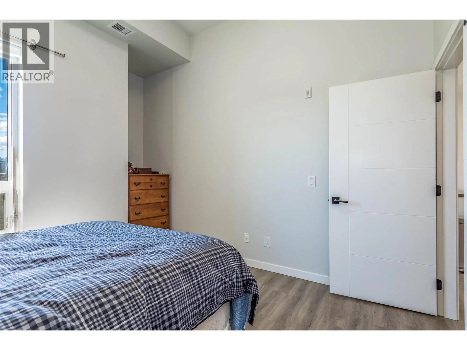 1215 St Paul Street Unit# 606