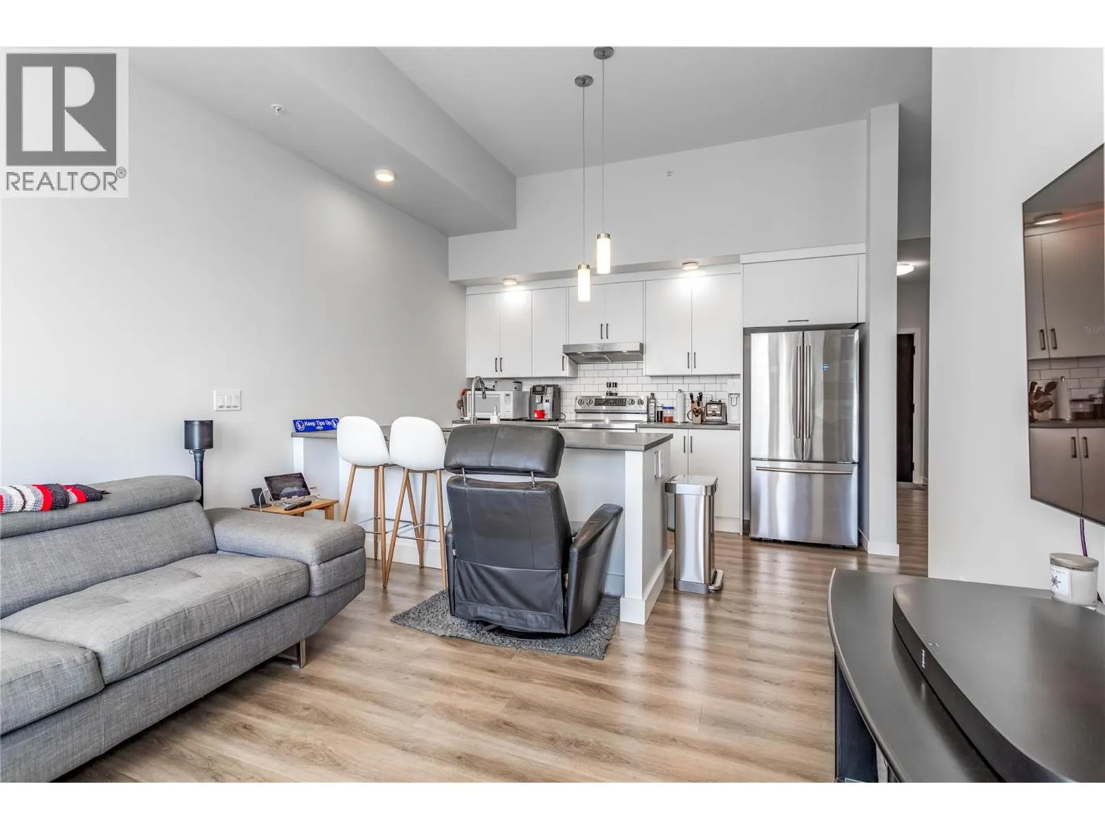 1215 St Paul Street Unit# 606