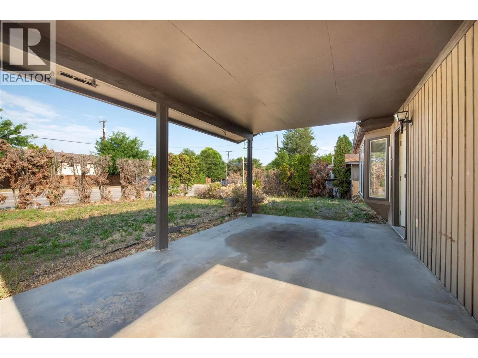 1220 Ladner Road