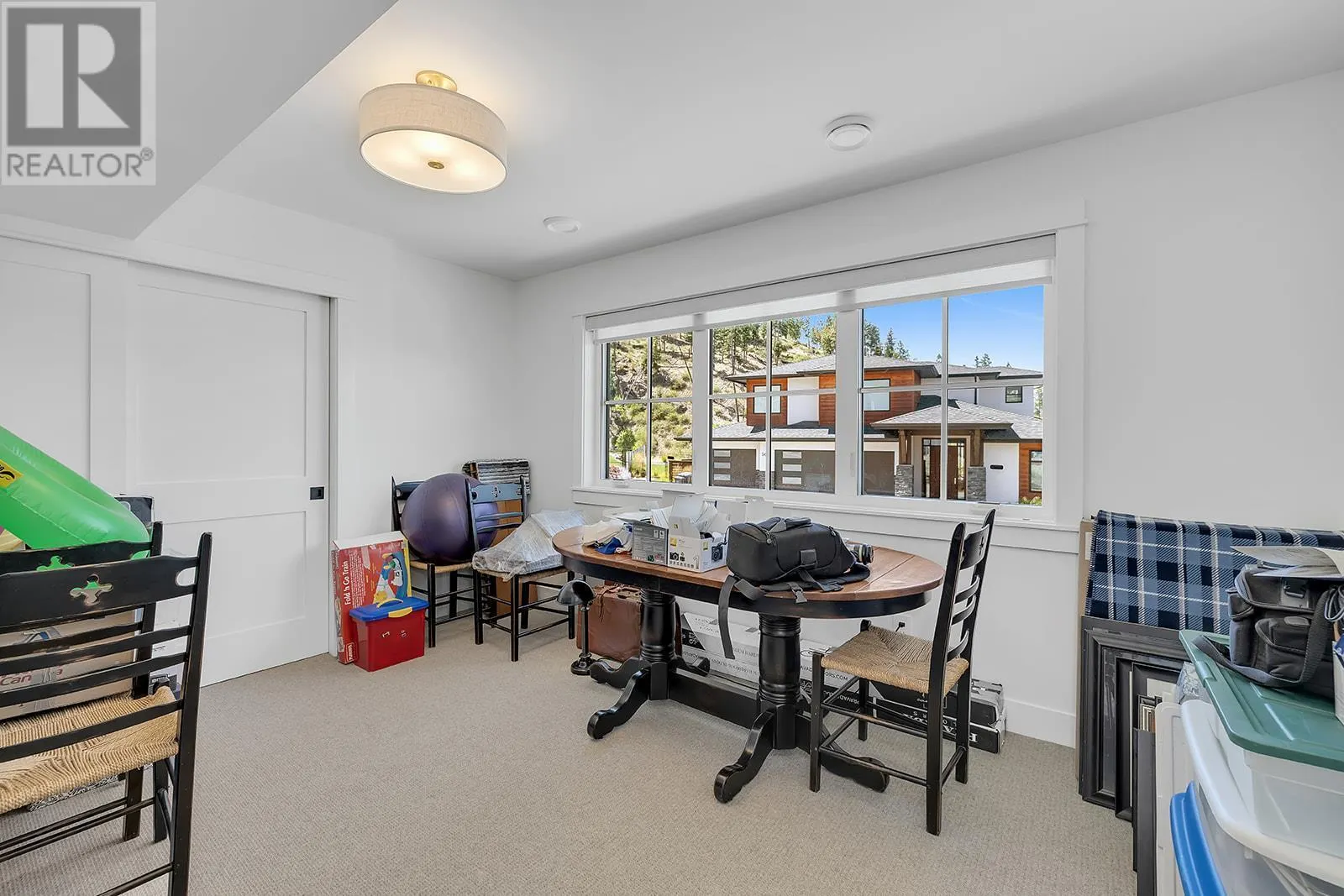 5670 Mountainside Court