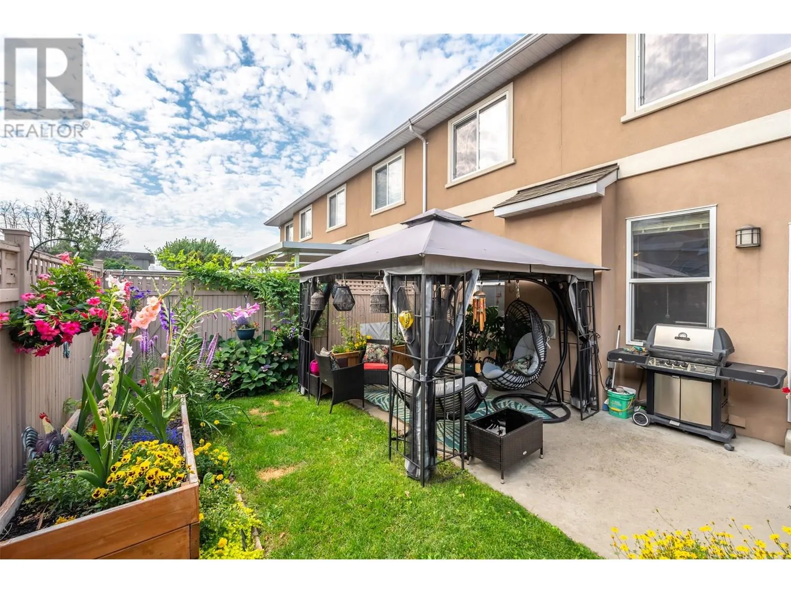 1742 Fairford Drive Unit# 102