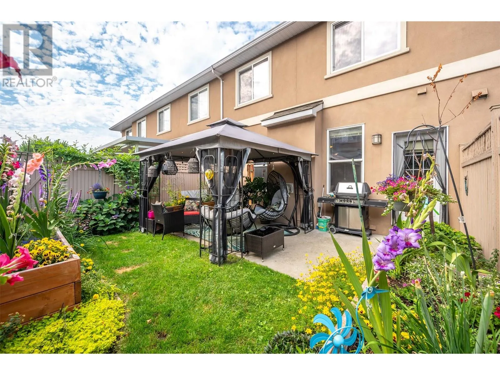1742 Fairford Drive Unit# 102
