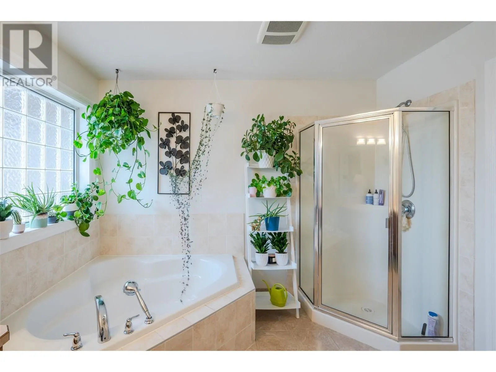 1742 Fairford Drive Unit# 102