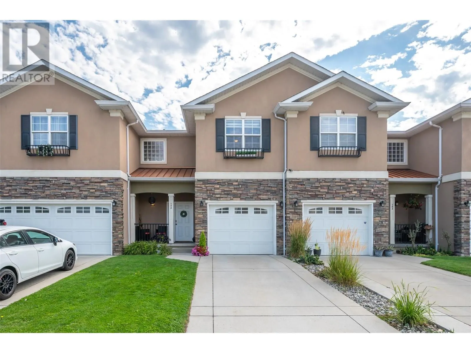 1742 Fairford Drive Unit# 102