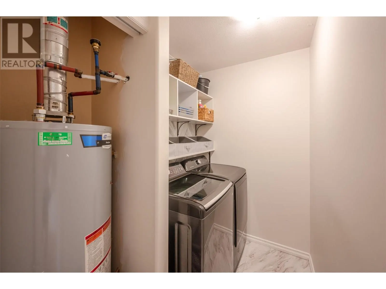 1742 Fairford Drive Unit# 102