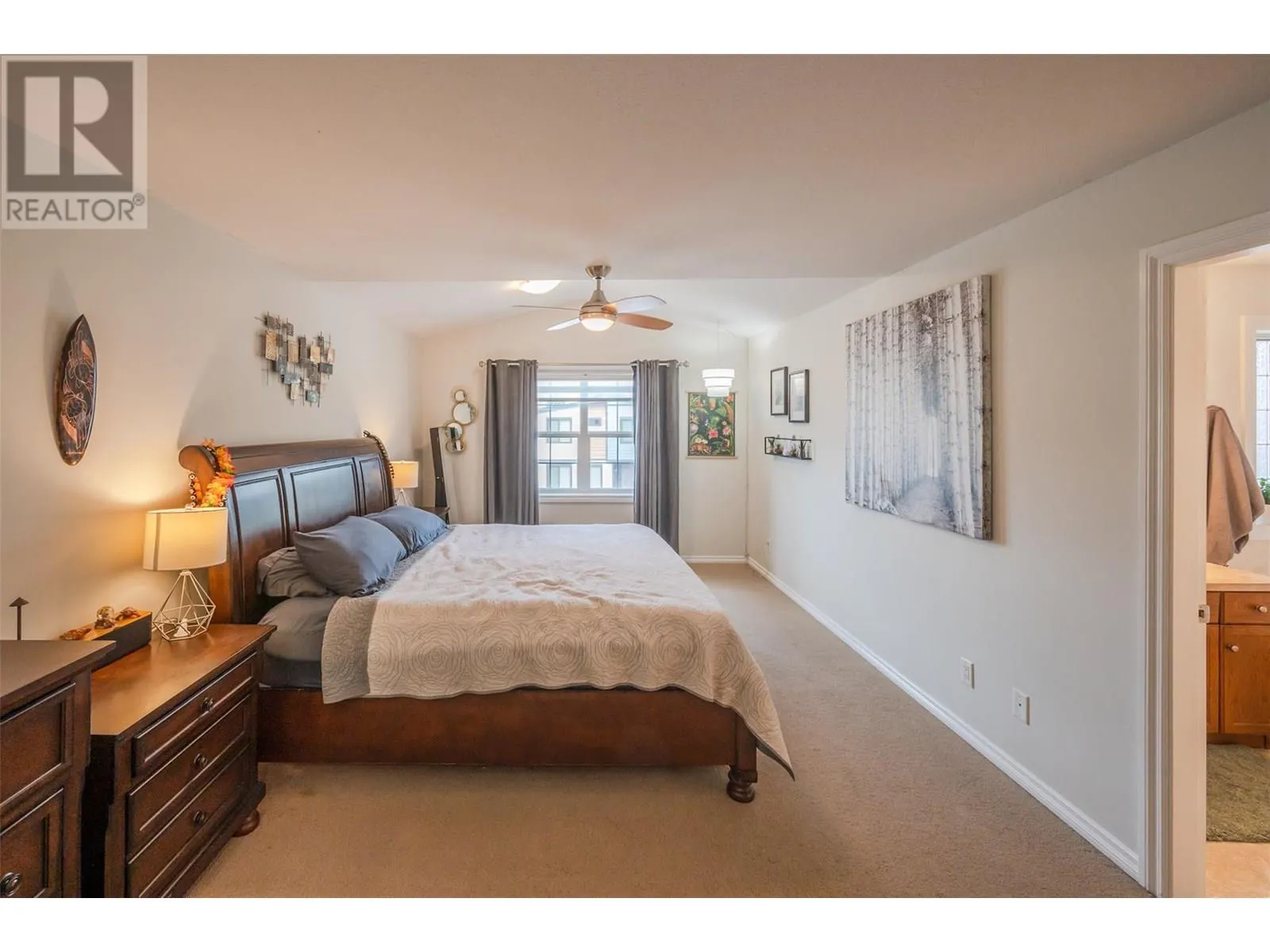 1742 Fairford Drive Unit# 102