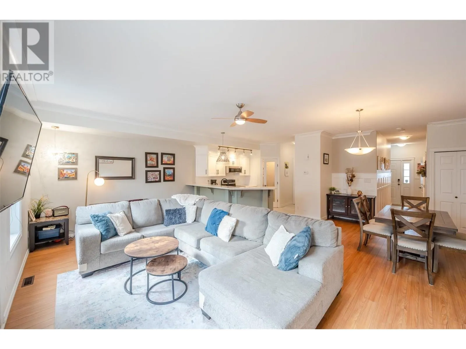 1742 Fairford Drive Unit# 102