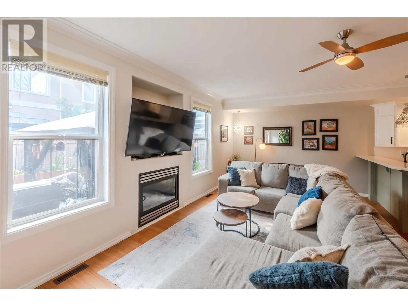 1742 Fairford Drive Unit# 102