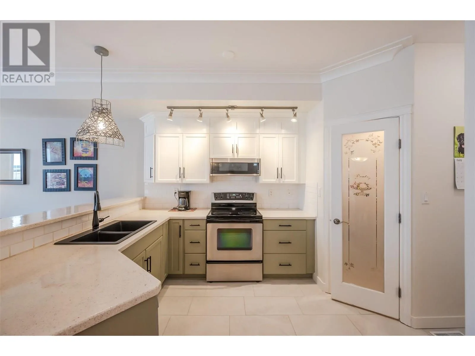1742 Fairford Drive Unit# 102
