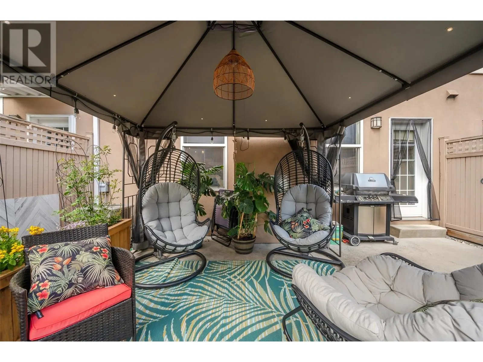 1742 Fairford Drive Unit# 102