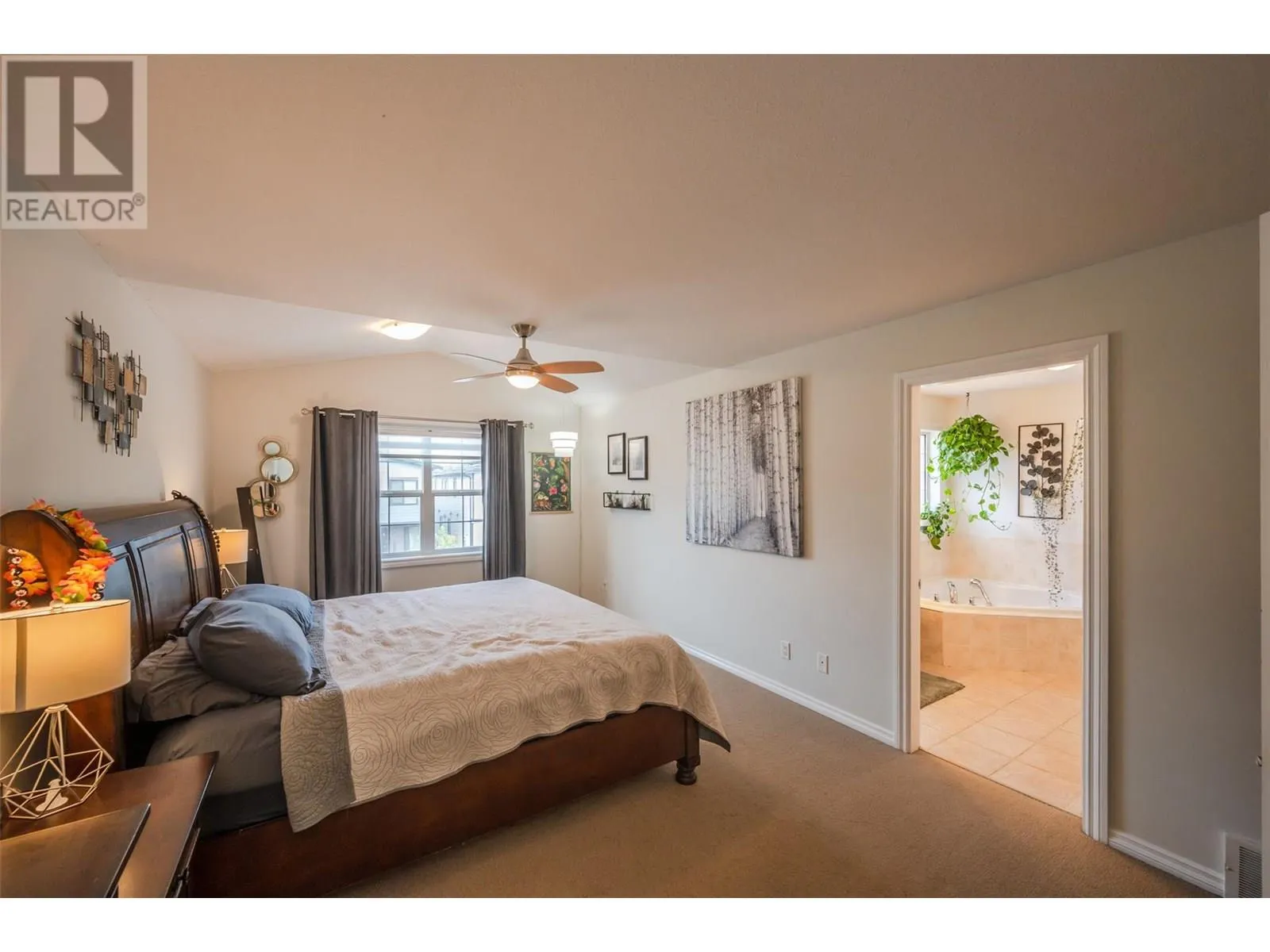 1742 Fairford Drive Unit# 102