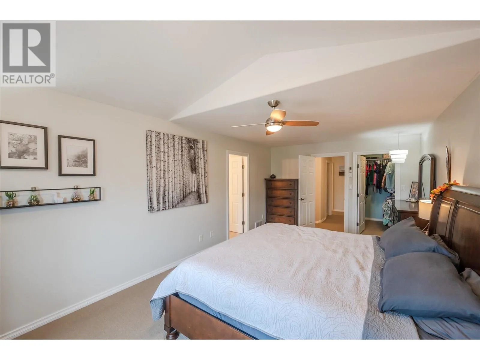 1742 Fairford Drive Unit# 102