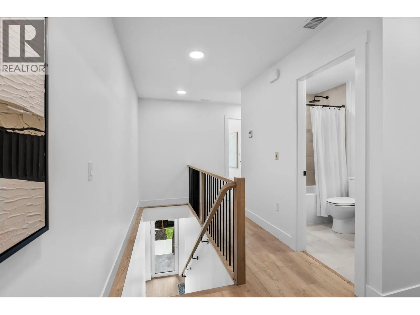 620 Coronation Avenue Unit# 102