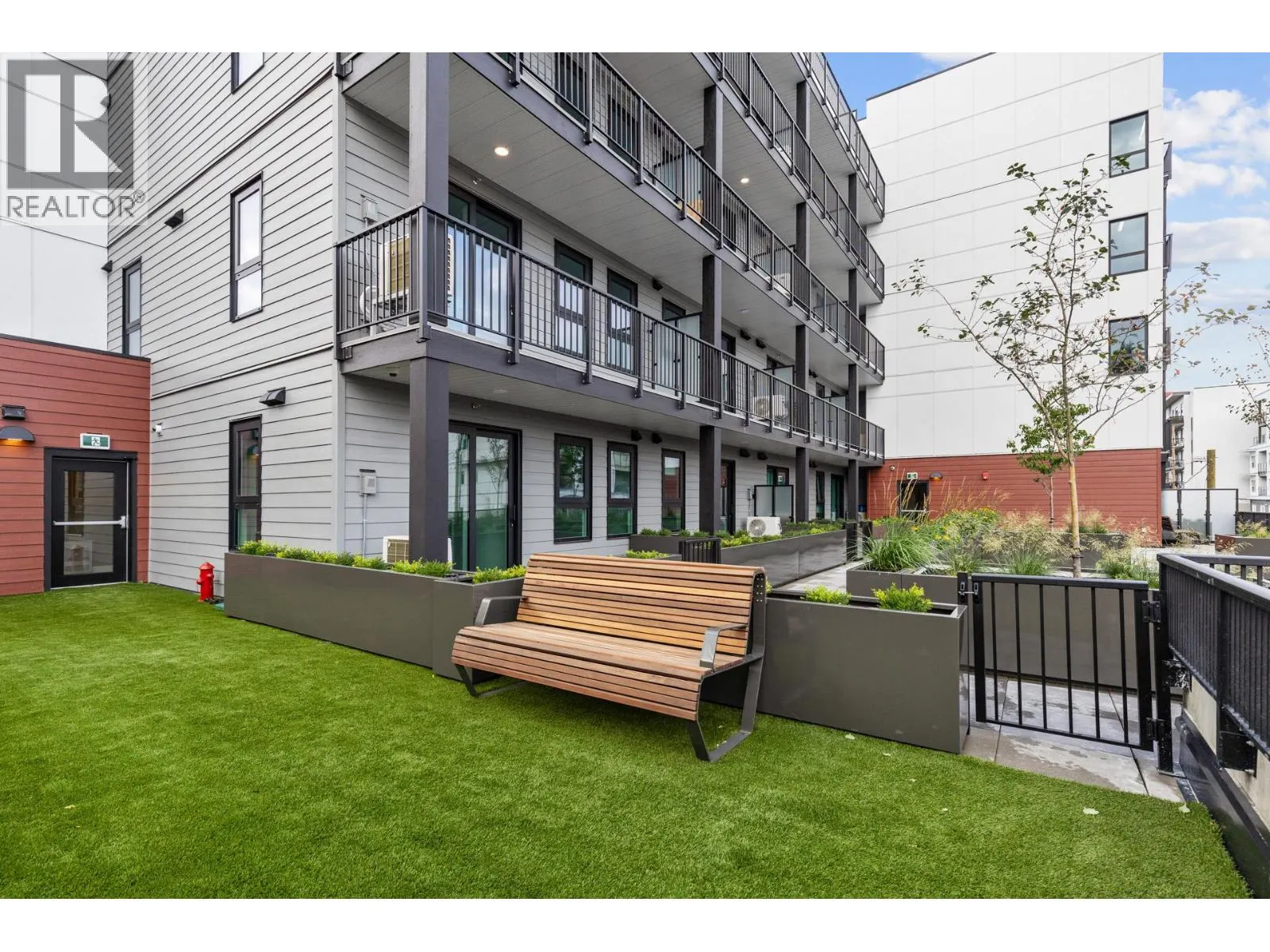 620 Coronation Avenue Unit# 102