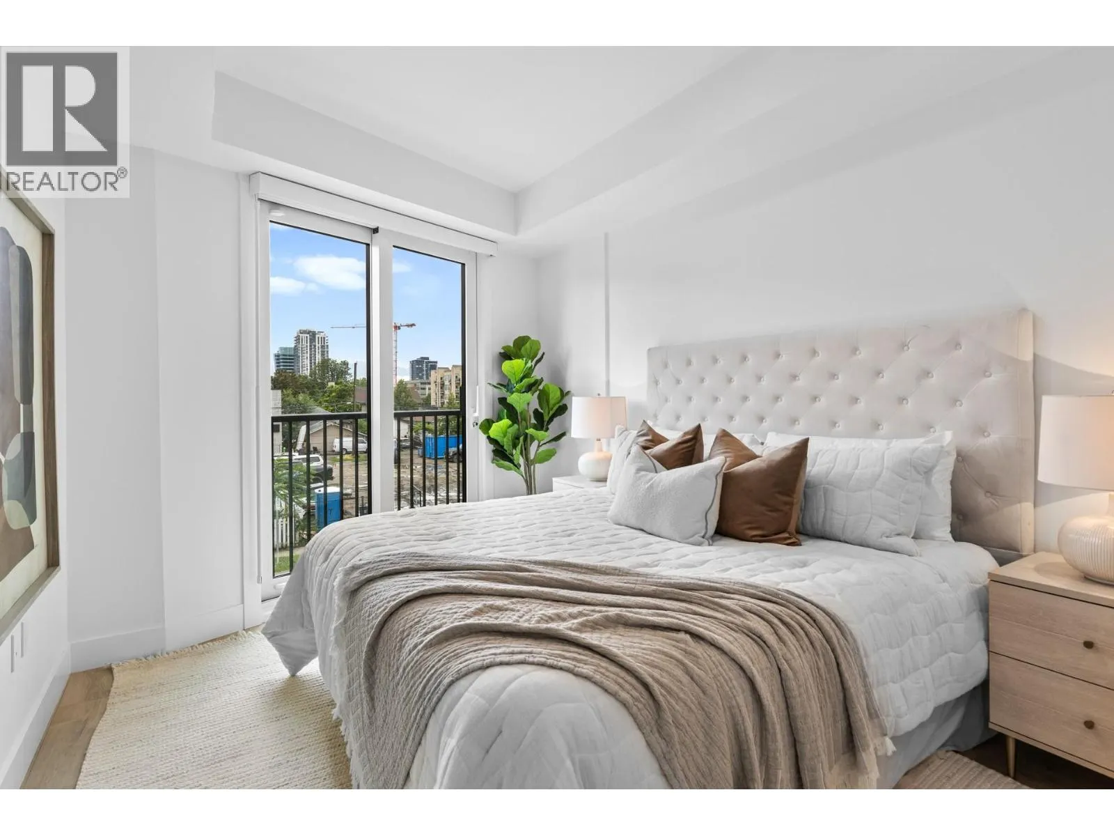 620 Coronation Avenue Unit# 102