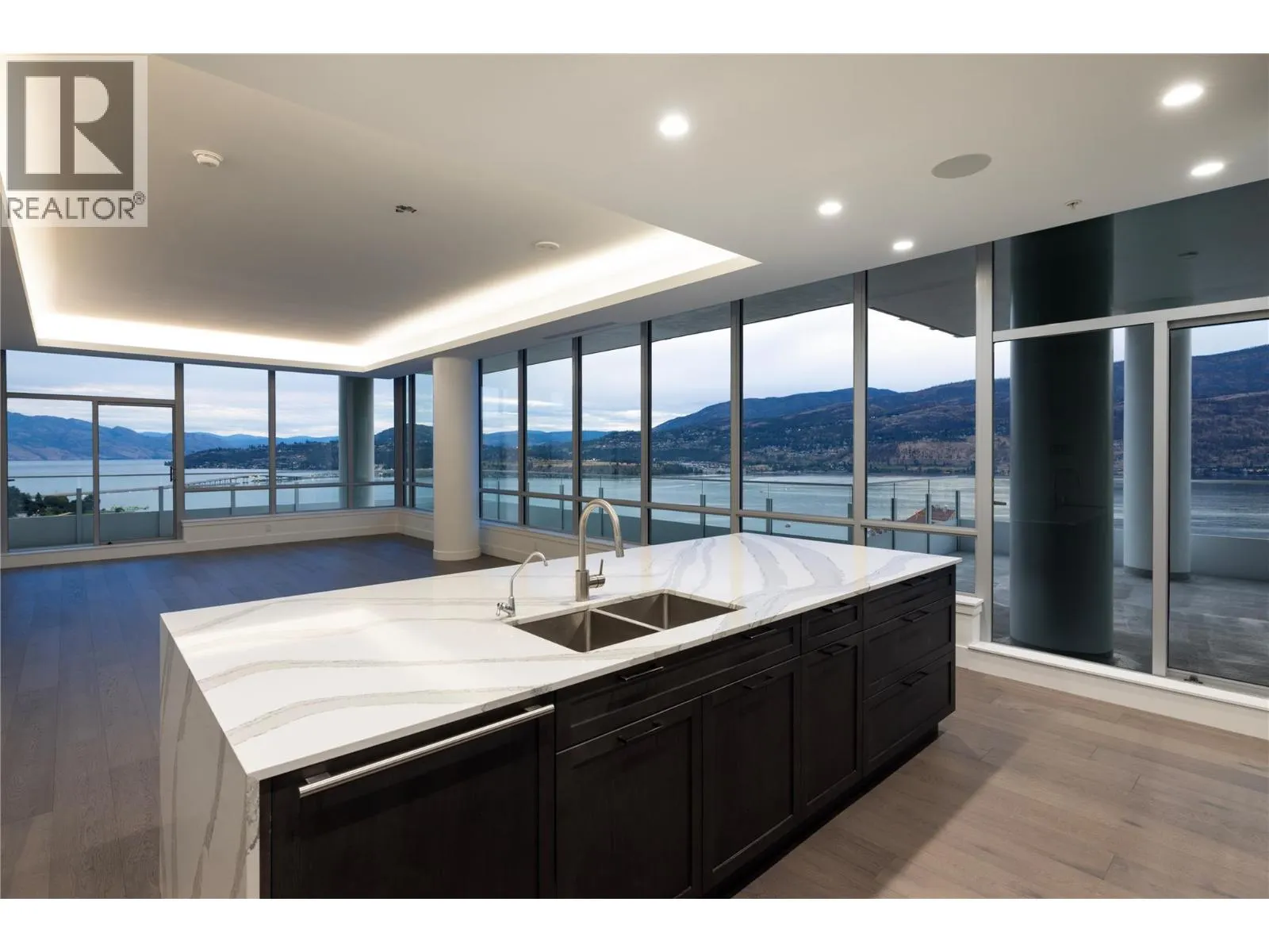 1181 Sunset Drive Unit# 2803