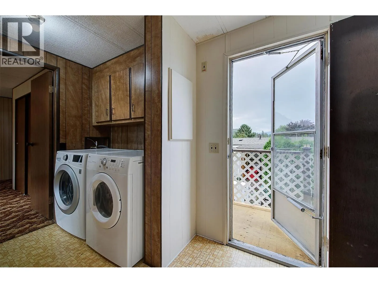 2001 97 Highway S Unit# 34