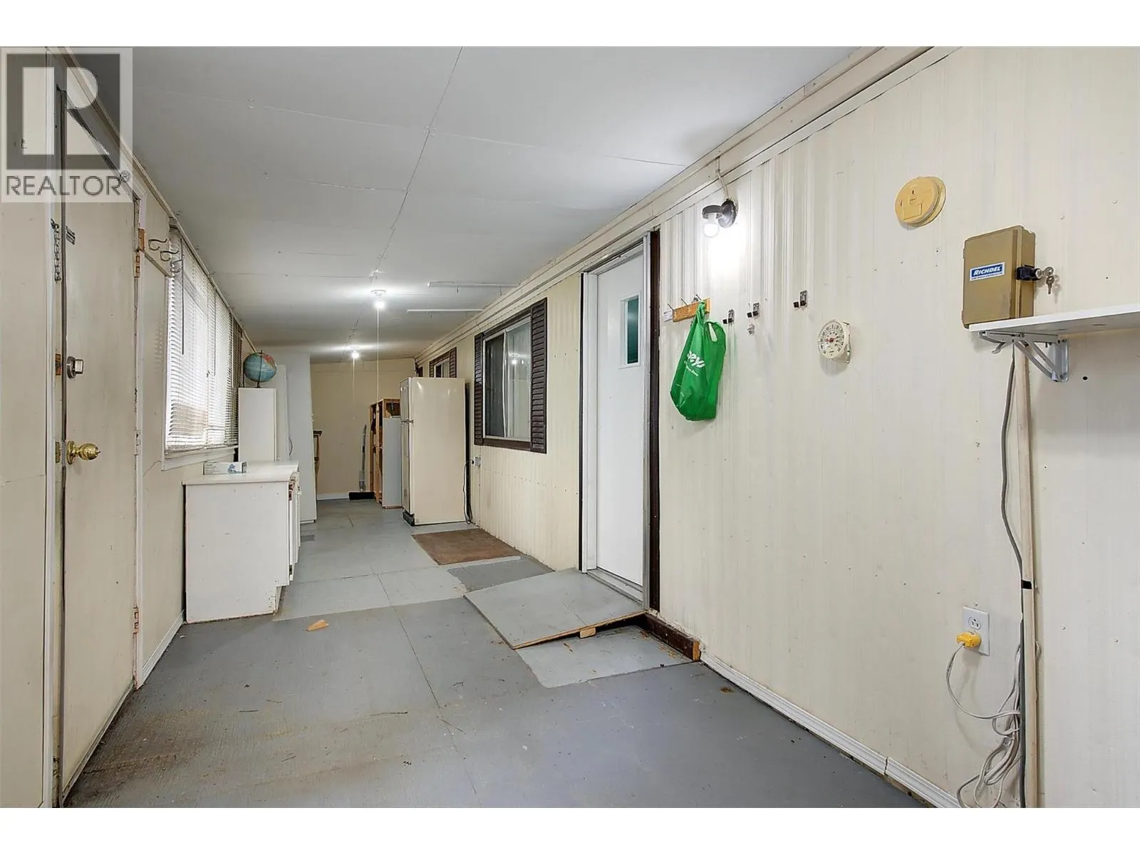 2001 97 Highway S Unit# 34