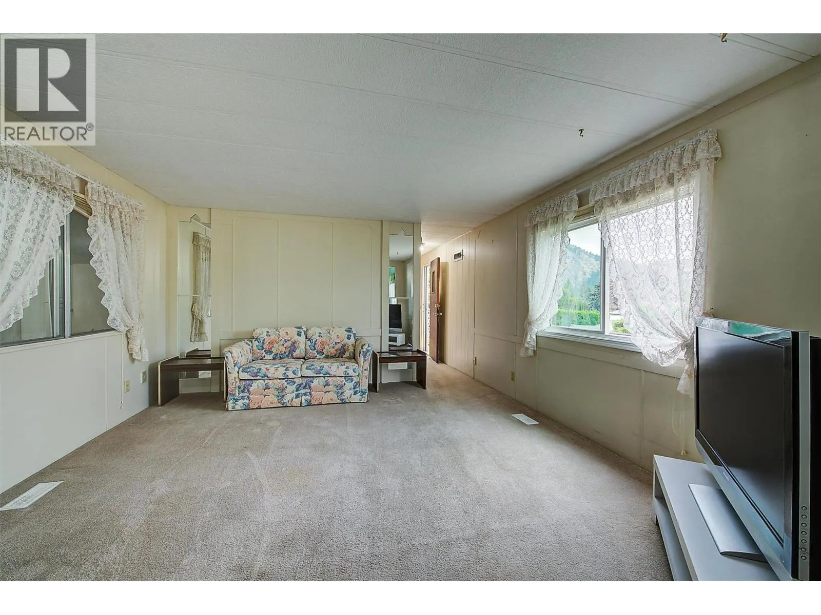 2001 97 Highway S Unit# 34