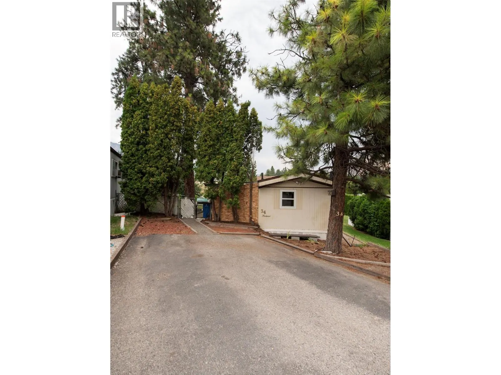 2001 97 Highway S Unit# 34