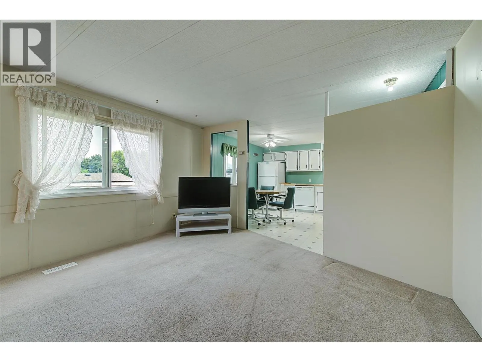 2001 97 Highway S Unit# 34