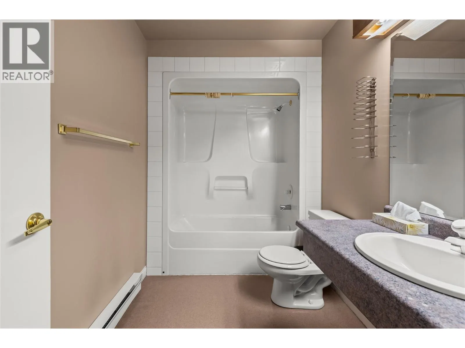 5275 Big White Road Unit# 202