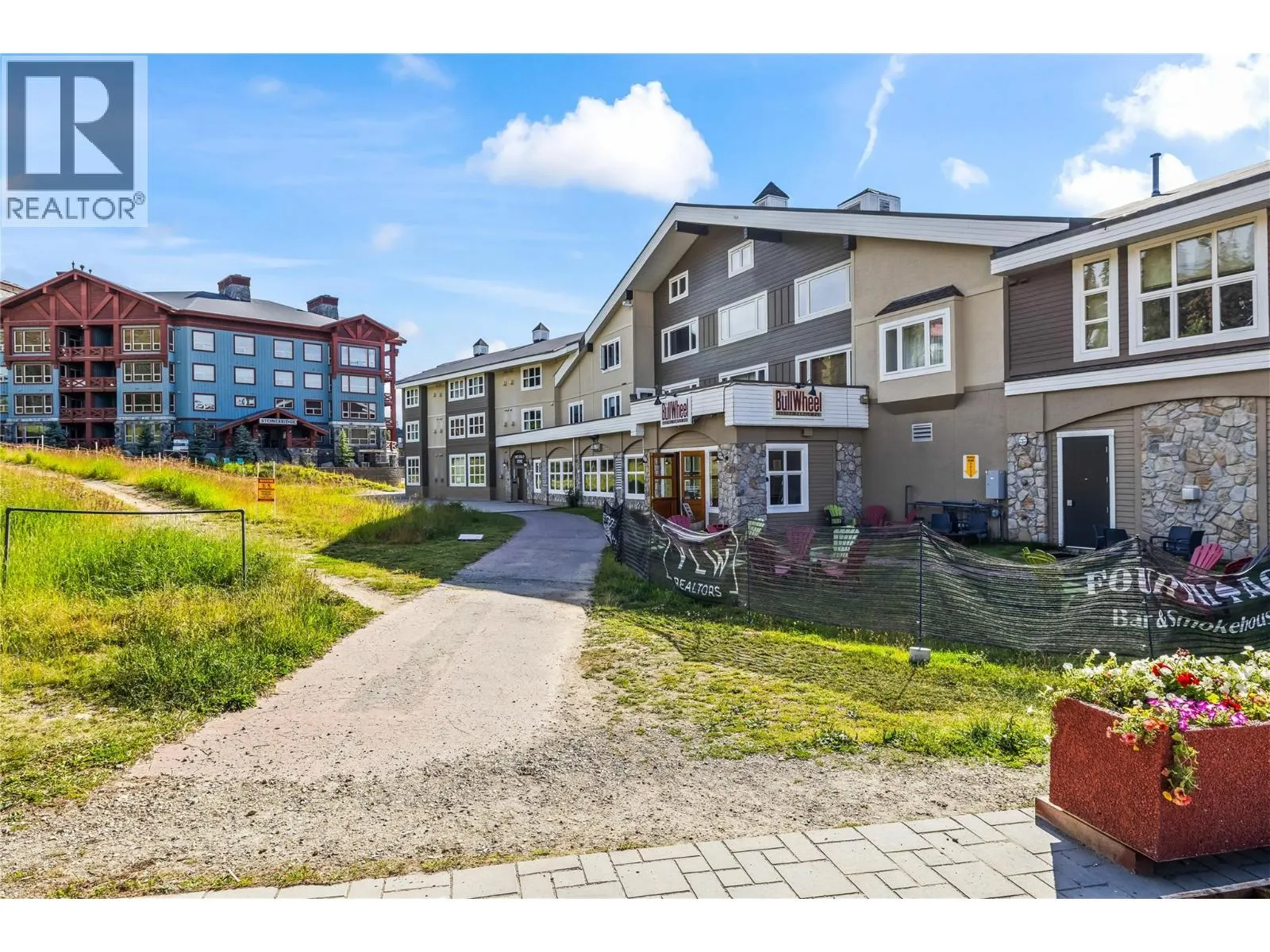 5275 Big White Road Unit# 202