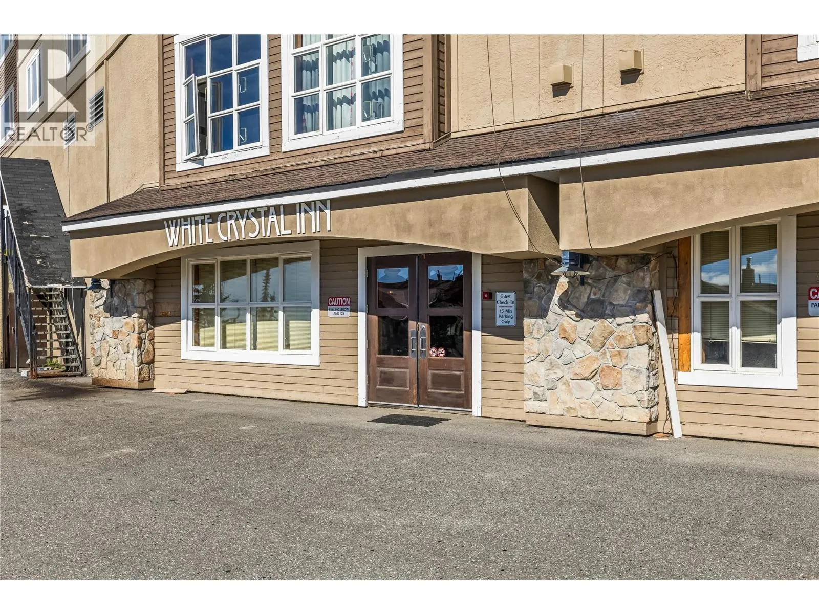 5275 Big White Road Unit# 202