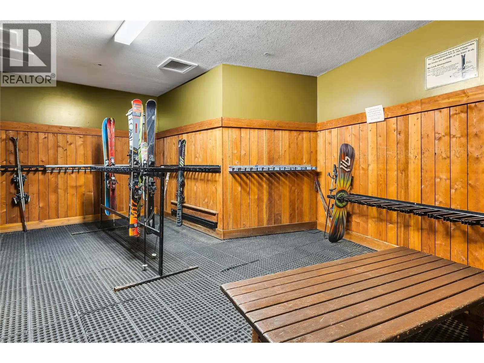 5275 Big White Road Unit# 202